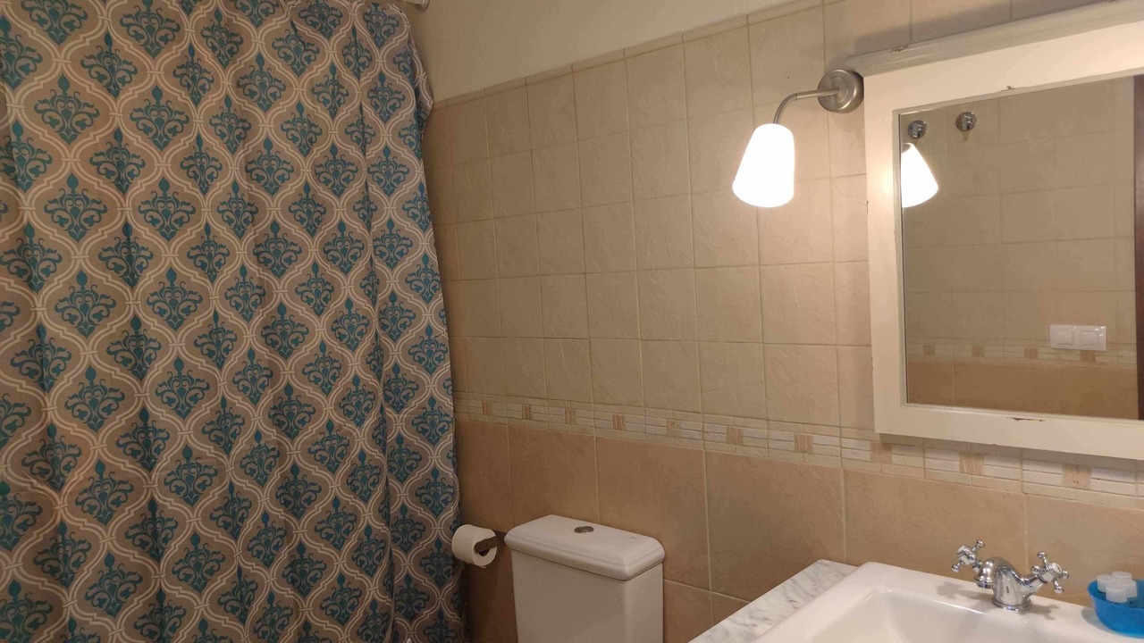 Photo of Bathroom in Escarrilla