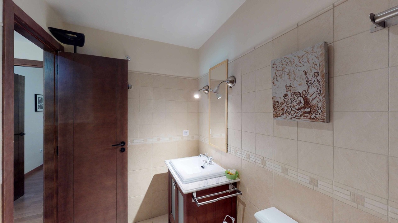 Photo of Bathroom in Escarrilla