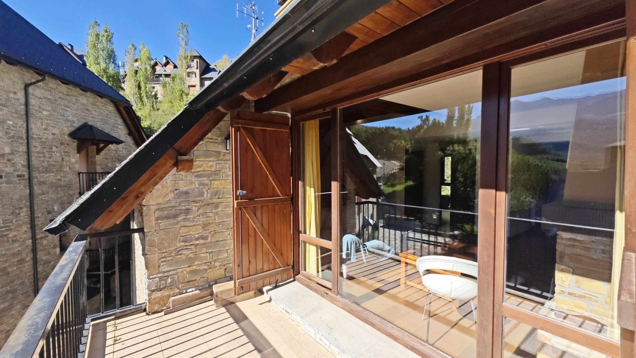 Photo of Patio Balcony in Escarrilla
