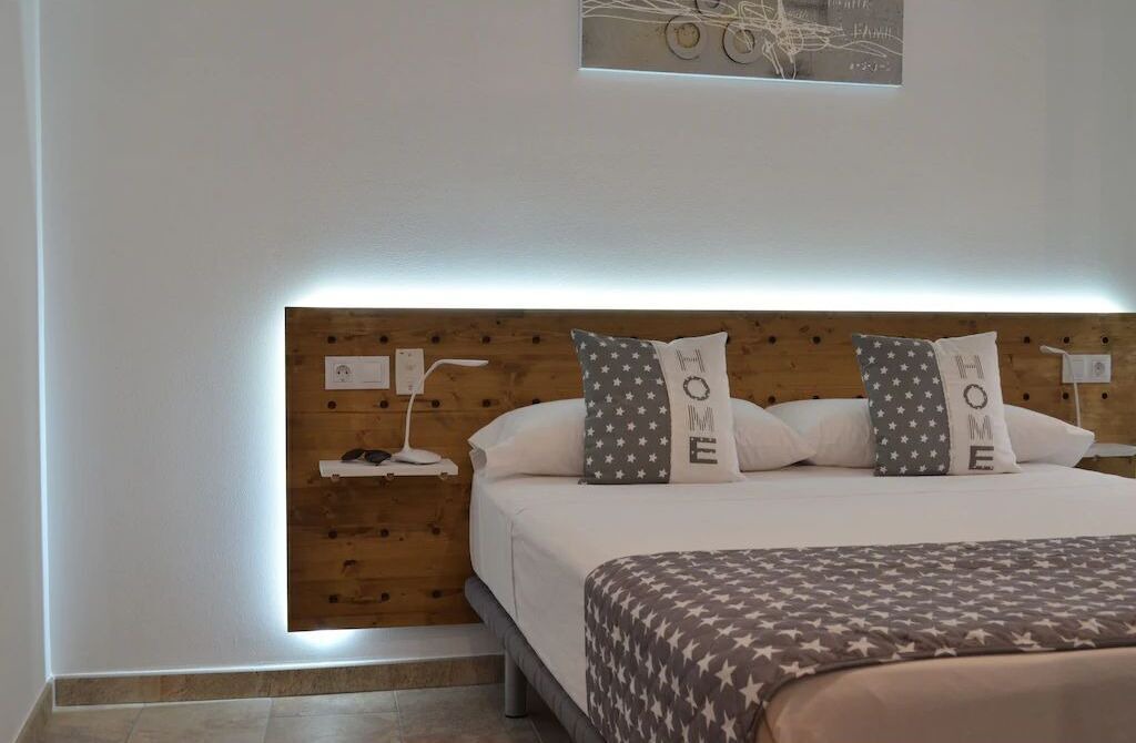 Photo of Bedroom in Roses Town Center