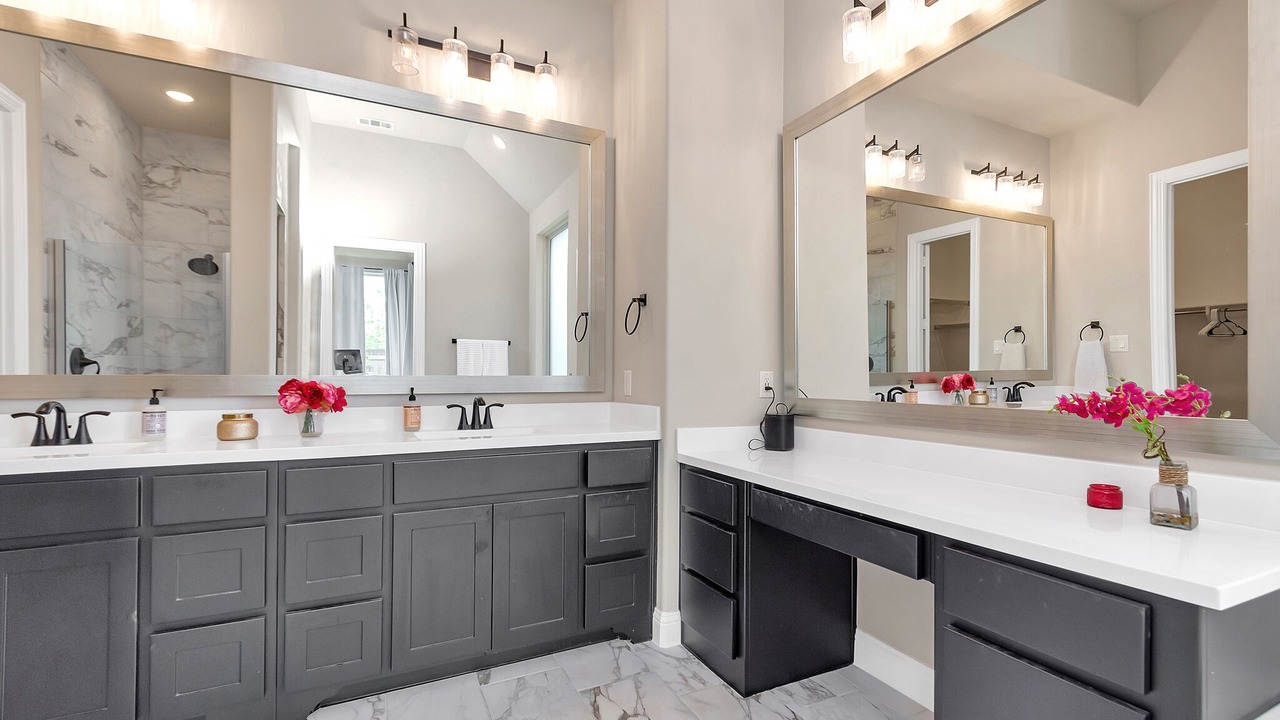 Photo of Bathroom in Northlake