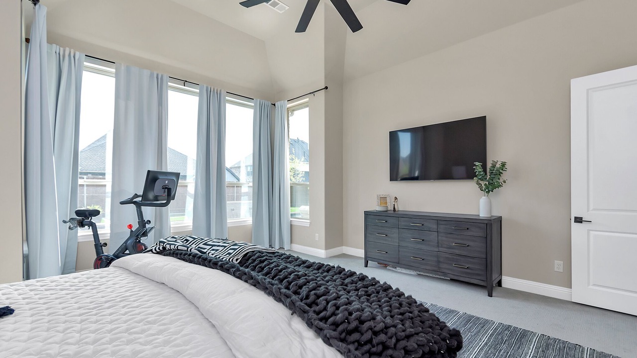Photo of Bedroom in Northlake