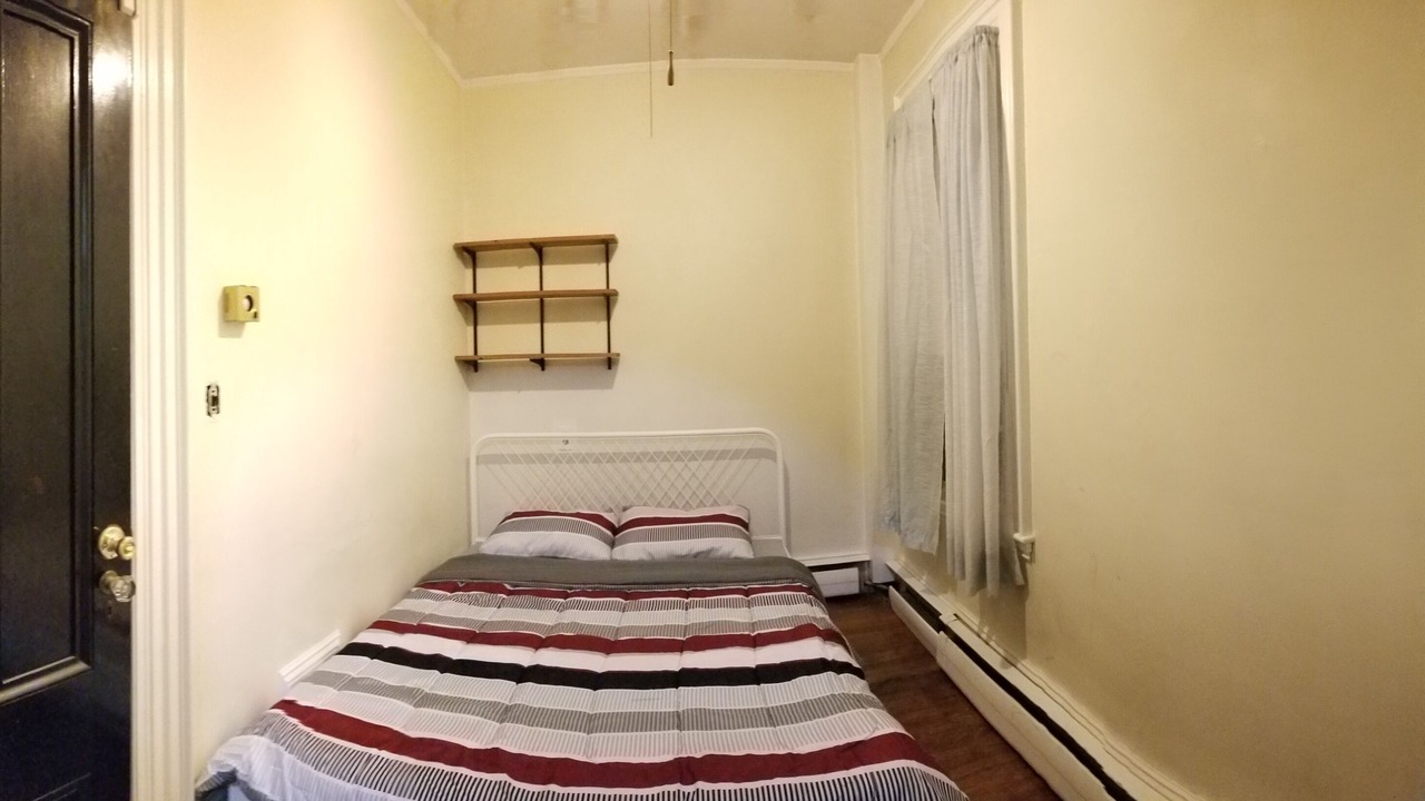 Photo of Bedroom in Salem