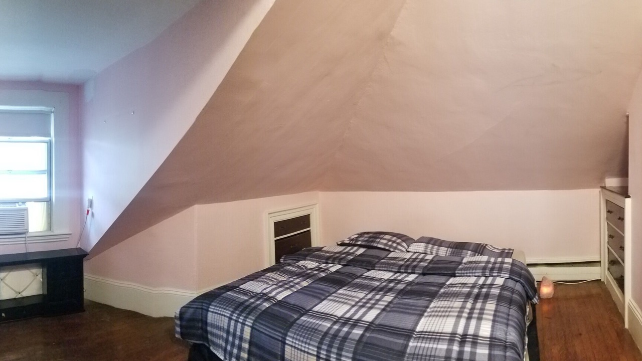 Photo of Bedroom in Salem