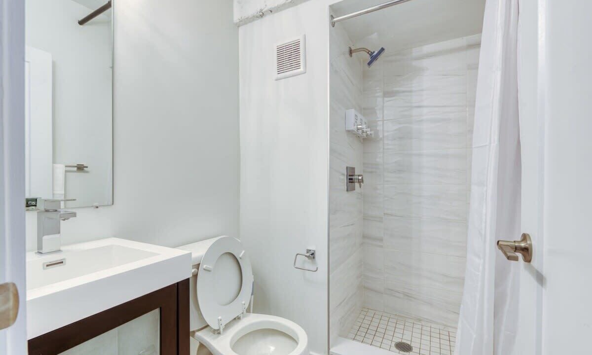 Photo of Bathroom in West Philadelphia