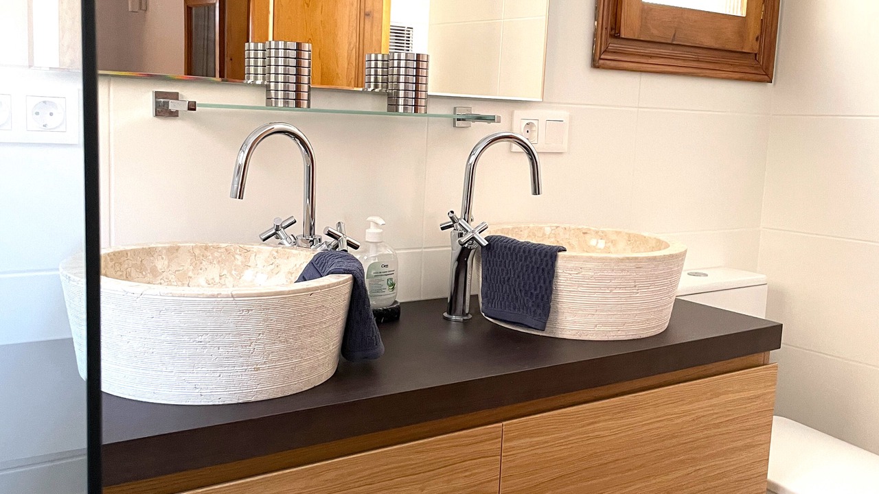 Photo of Bathroom in Benimeit