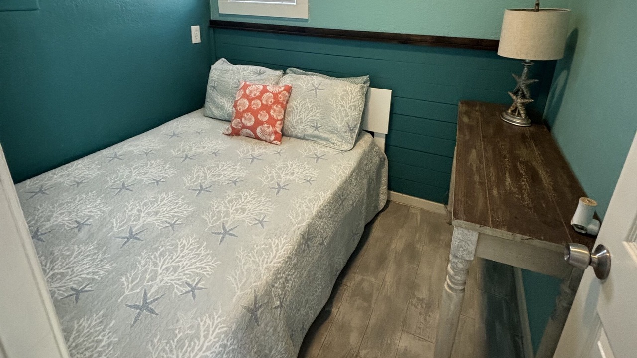 Photo of Bedroom in Cedar Lane