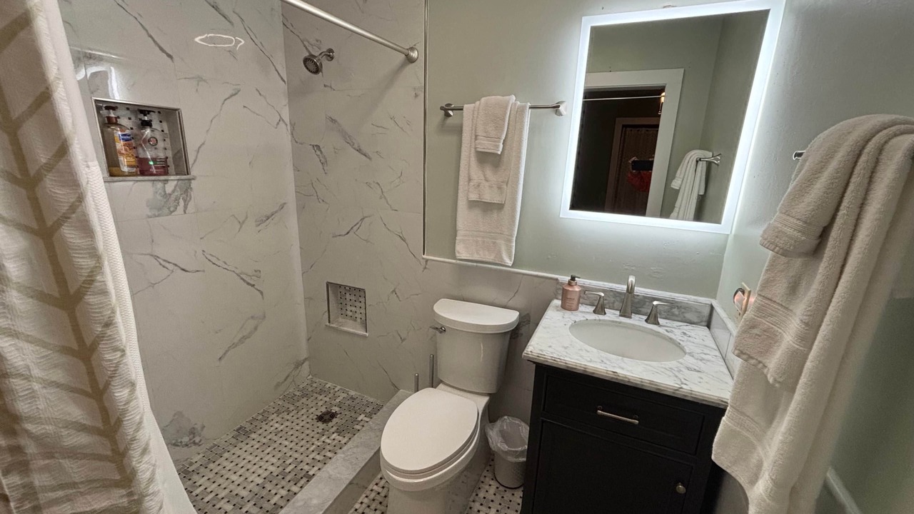 Photo of Others in Dahlonega