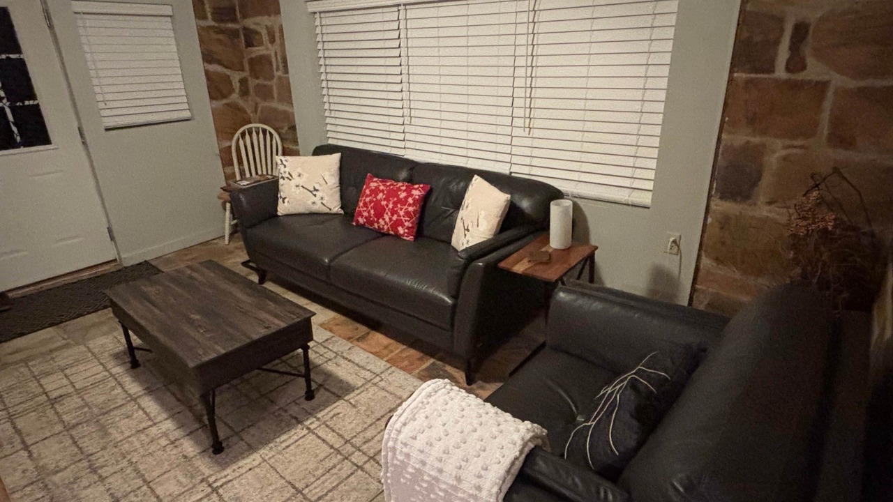 Photo of Livingroom in Dahlonega