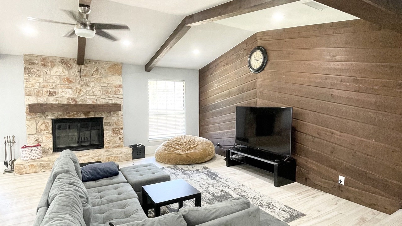 Photo of Livingroom in Cedar Park