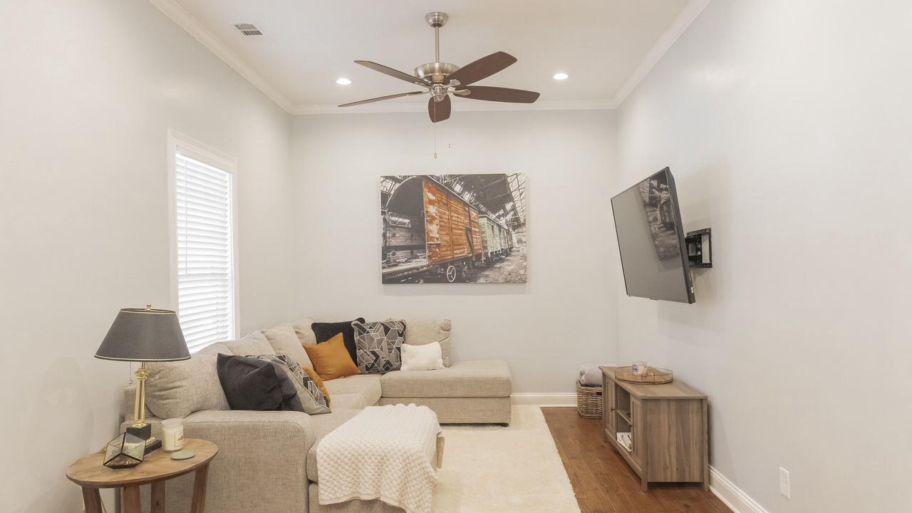 Photo of Livingroom in McFerrin Park