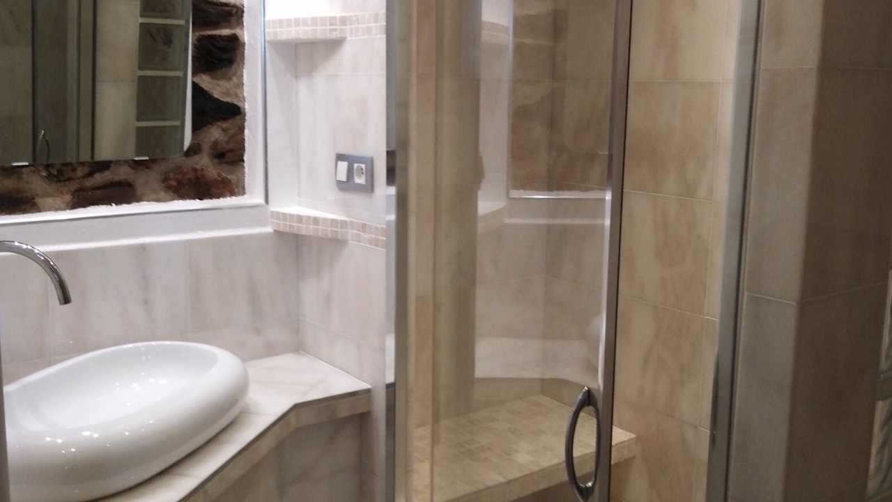 Photo of Bathroom in Chaum