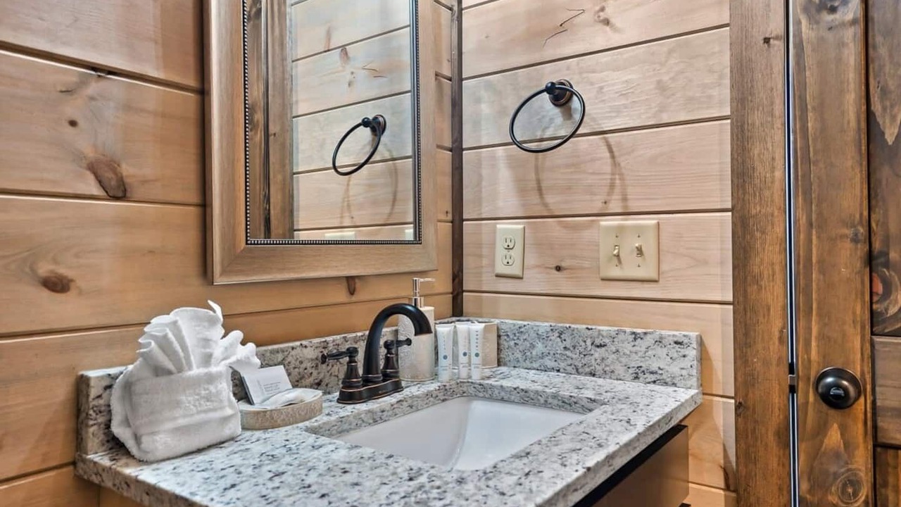 Photo of Bathroom in Chalet Village North