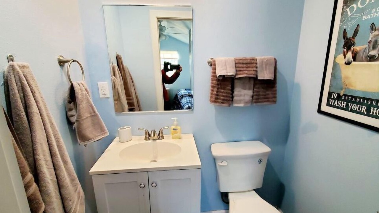 Photo of Bathroom in Big Sandy