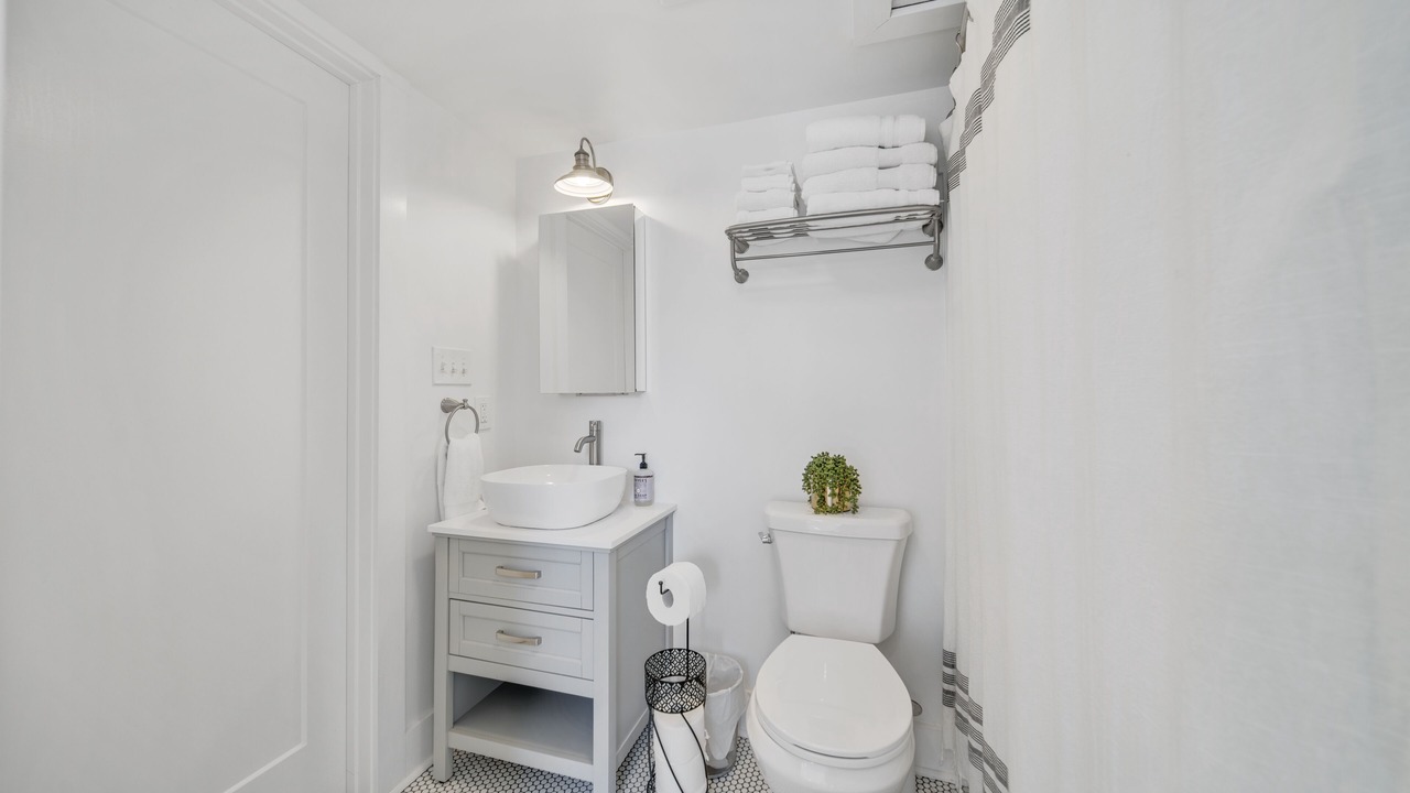 Photo of Bathroom in Freetown - Port Rico