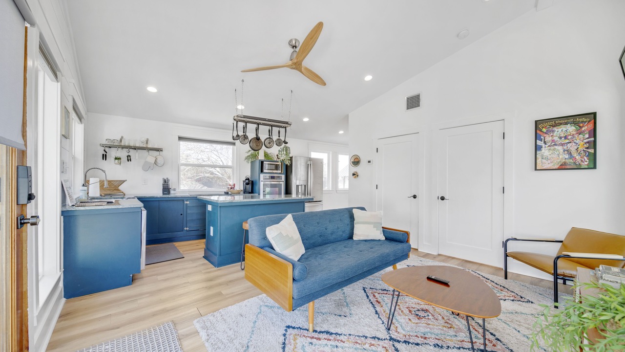 Photo of Livingroom in Freetown - Port Rico