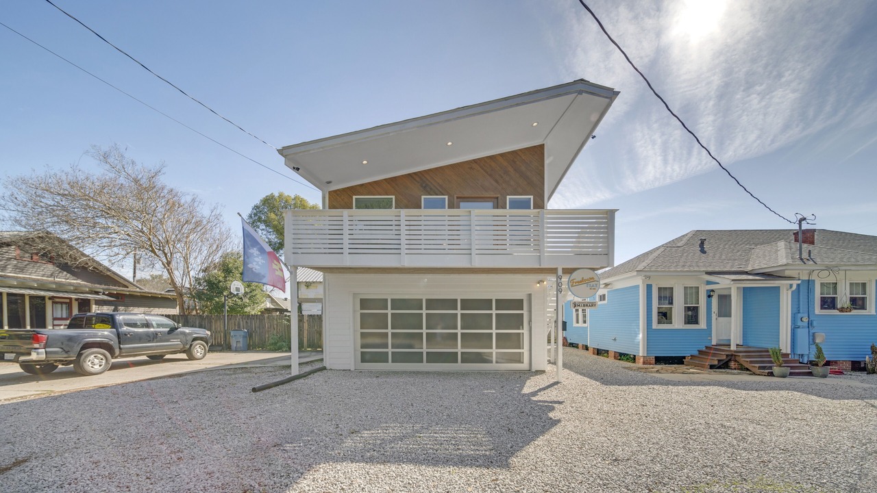 Photo of Outdoor in Freetown - Port Rico