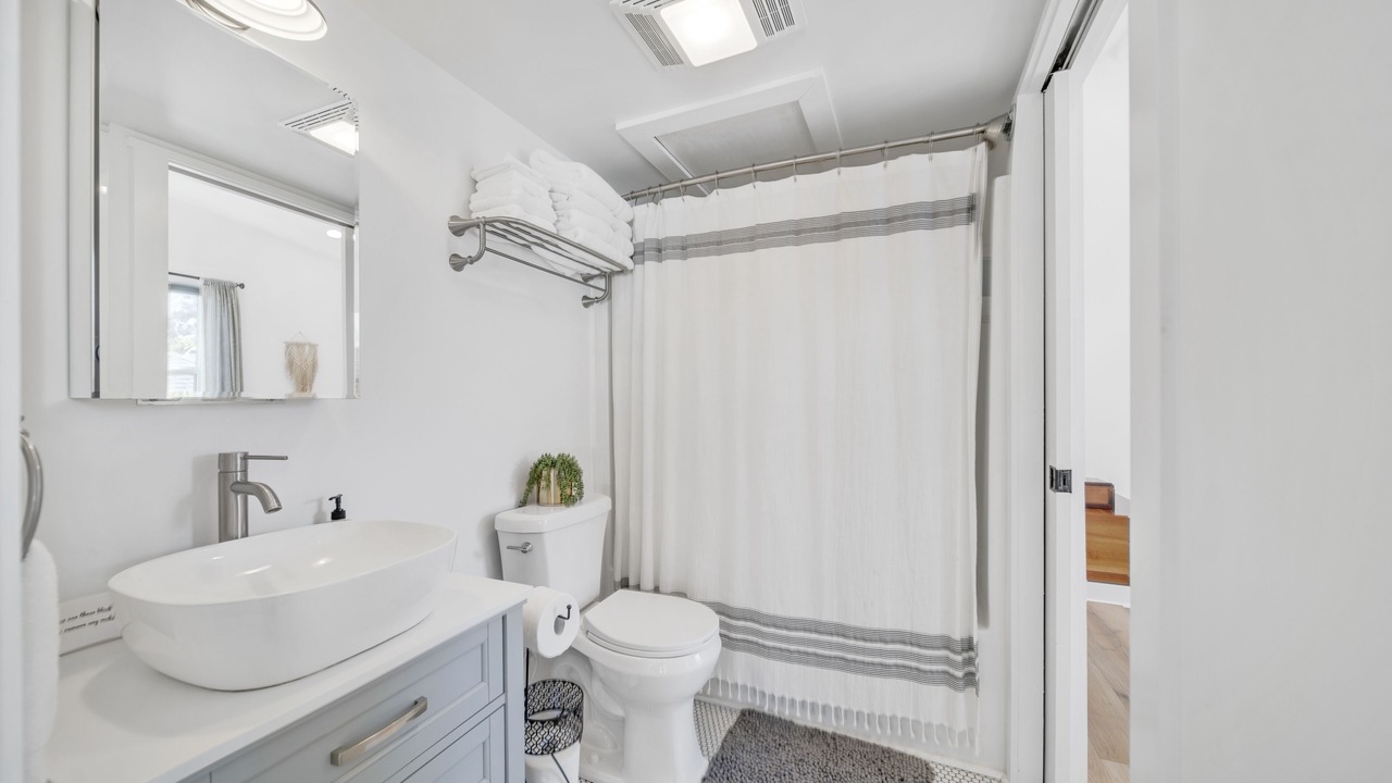Photo of Bathroom in Freetown - Port Rico