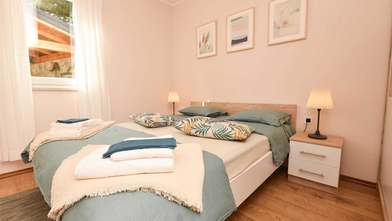 Photo of Bedroom in Punat