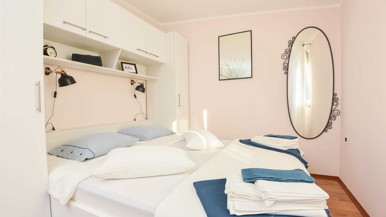 Photo of Bedroom in Punat
