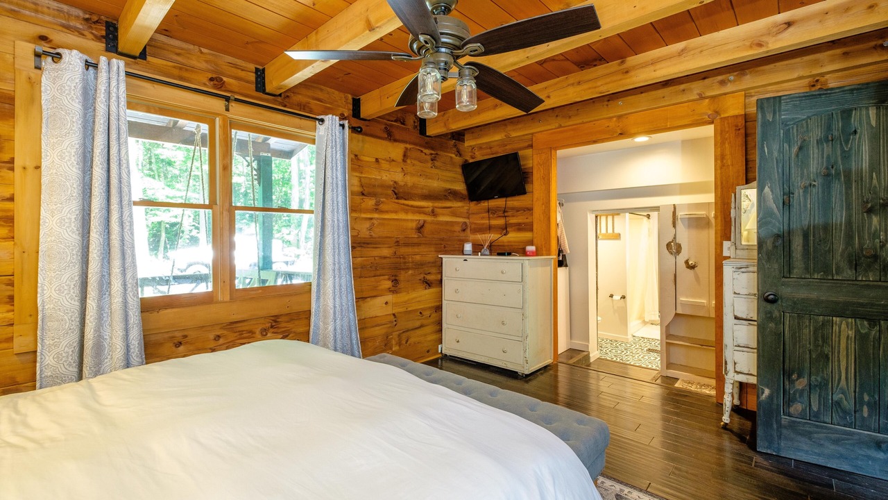 Photo of Bedroom in Dayton