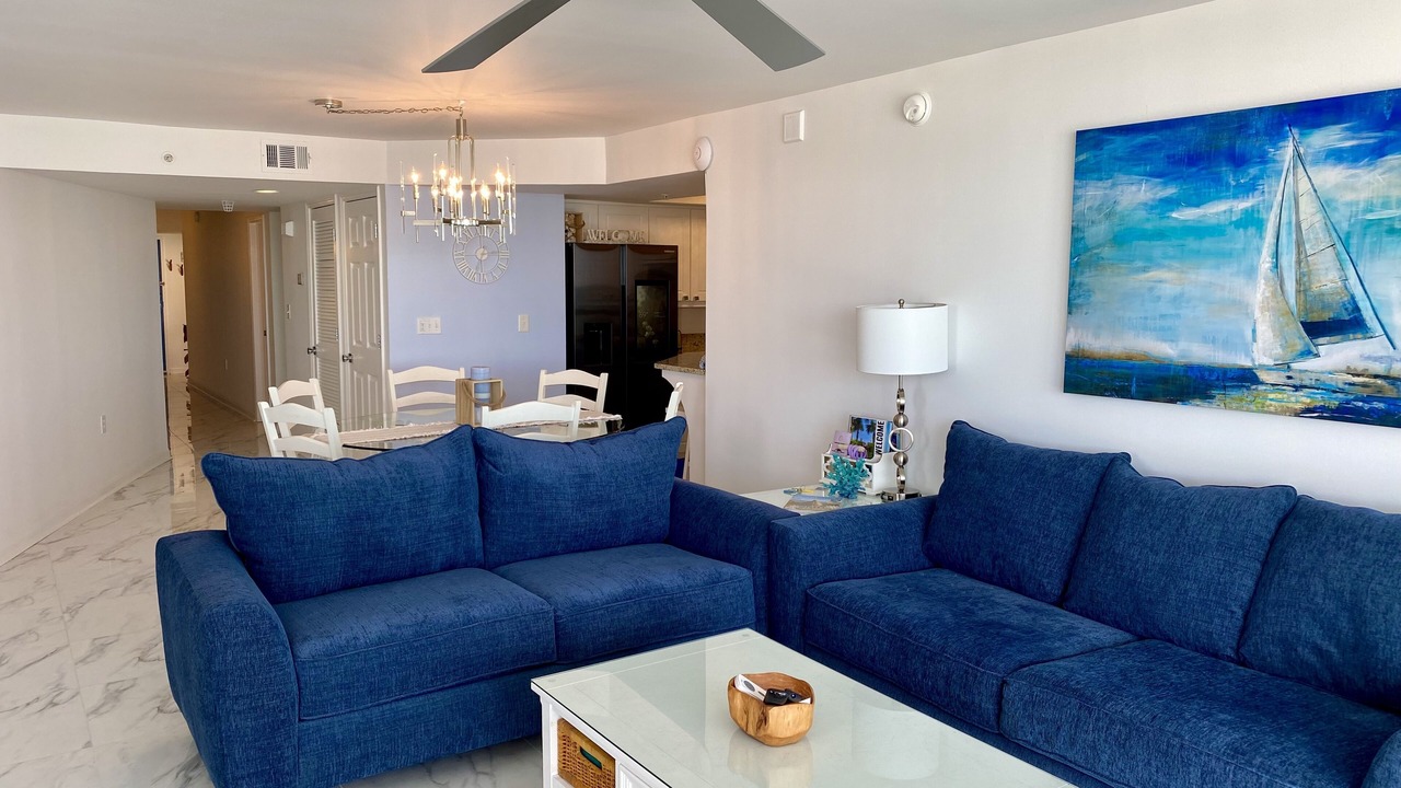 Photo of Livingroom in Ocean Drive