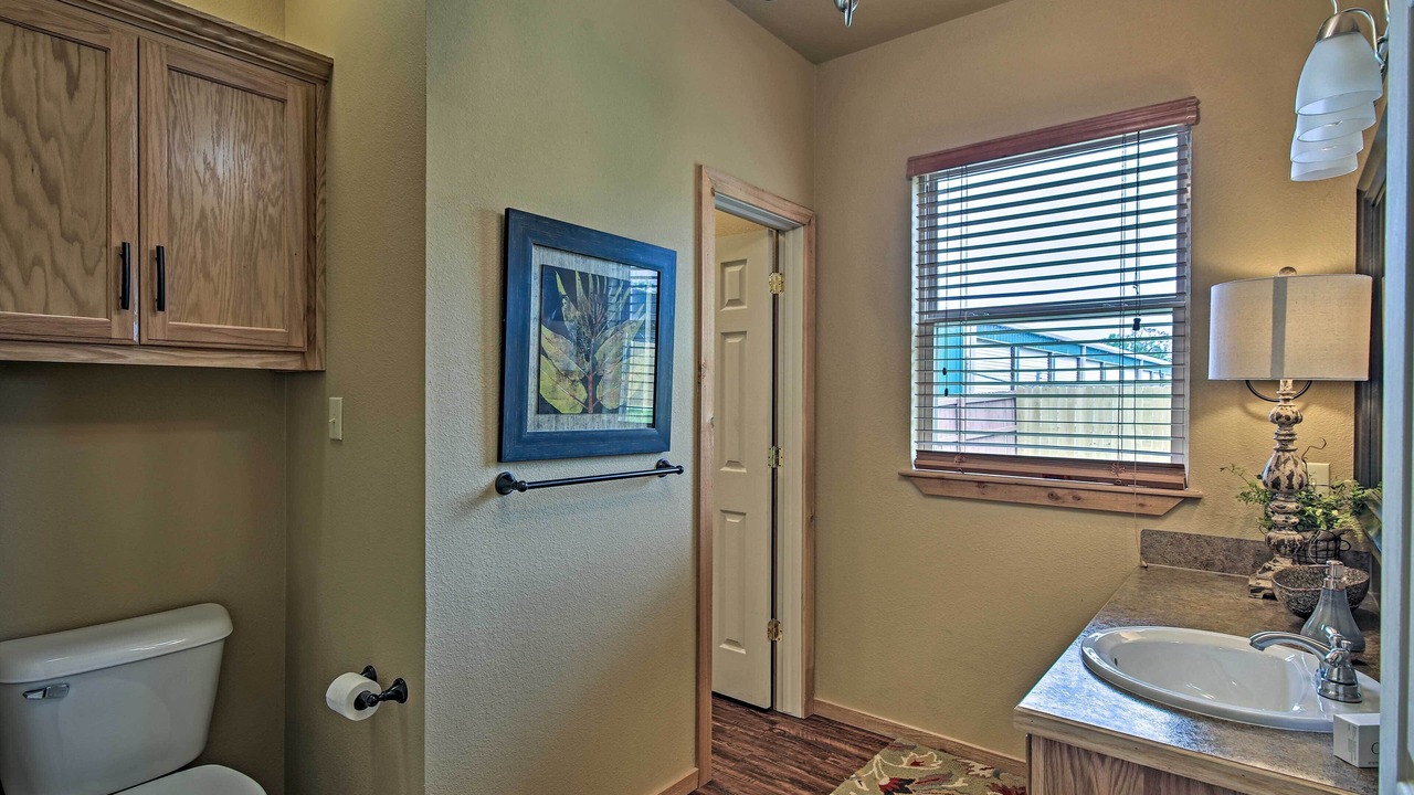 Photo of Bathroom in Vian