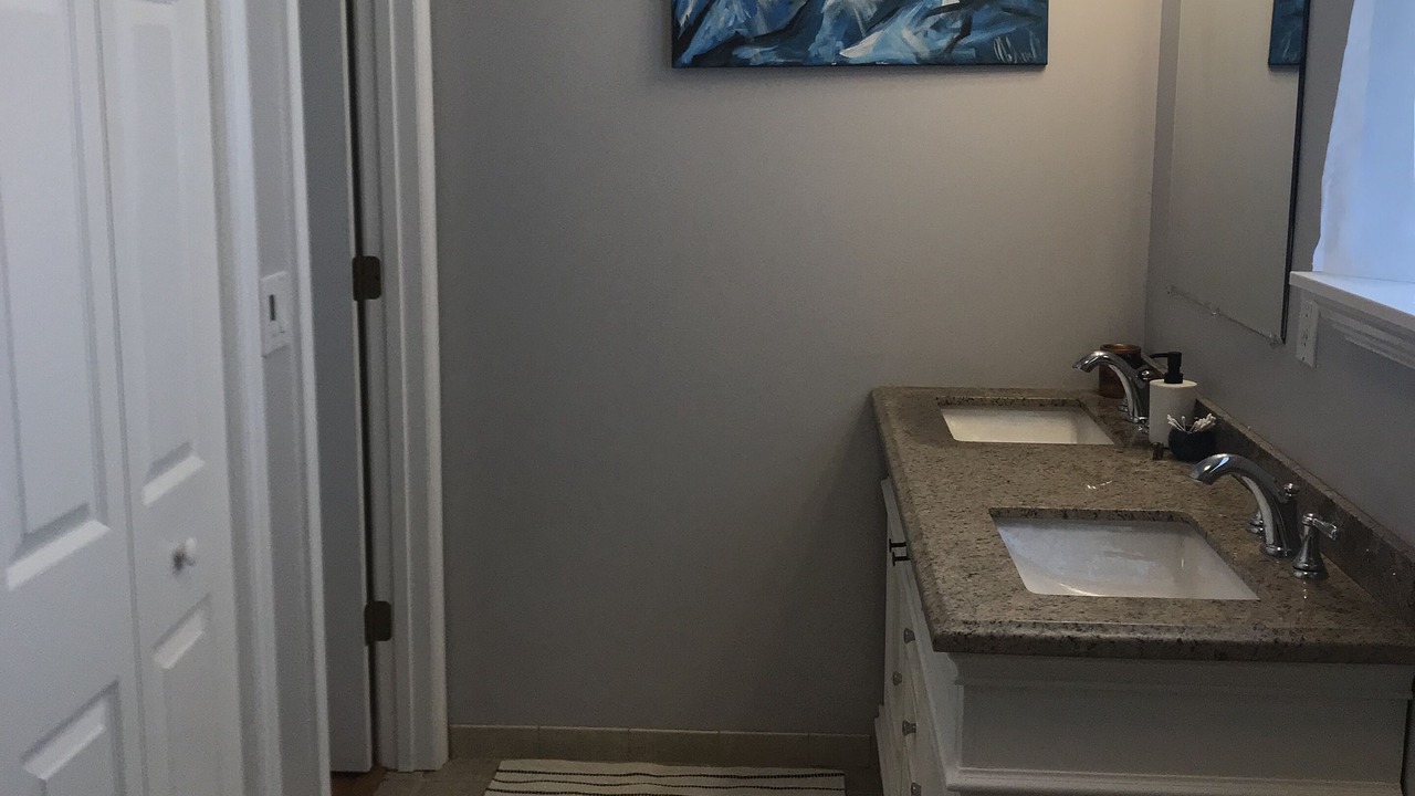 Photo of Bathroom in Northeast Tacoma