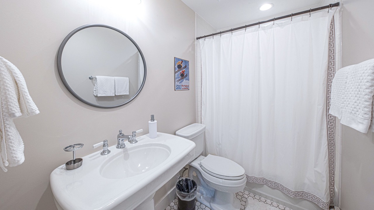 Photo of Bathroom in Highland Meadows
