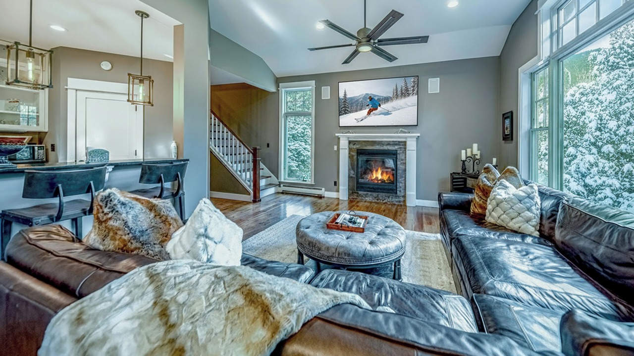 Photo of Livingroom in Highland Meadows