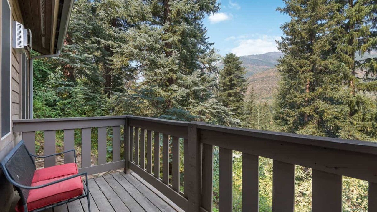 Photo of Patio Balcony in Highland Meadows