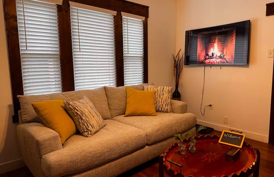 Photo of Livingroom in Winston - Salem