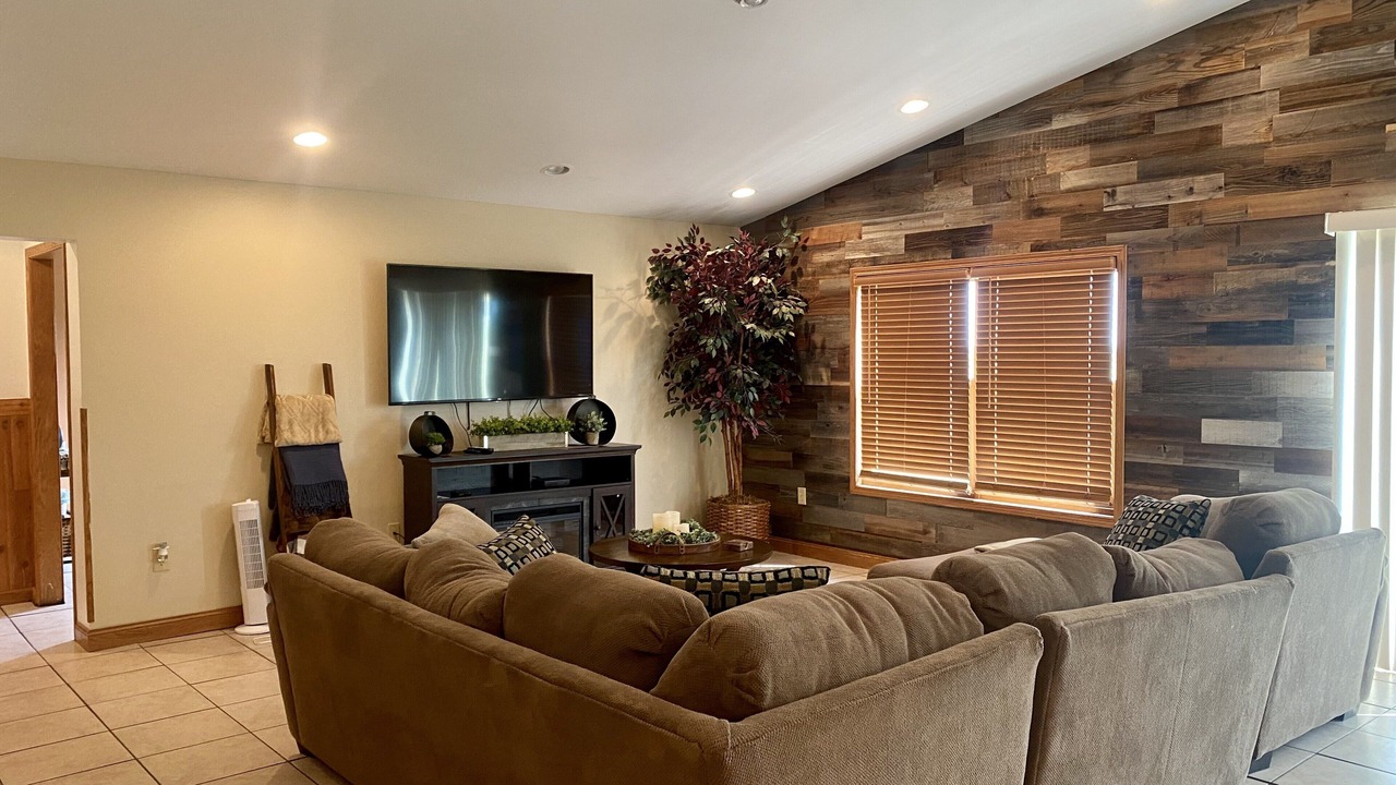 Photo of Livingroom in Viroqua