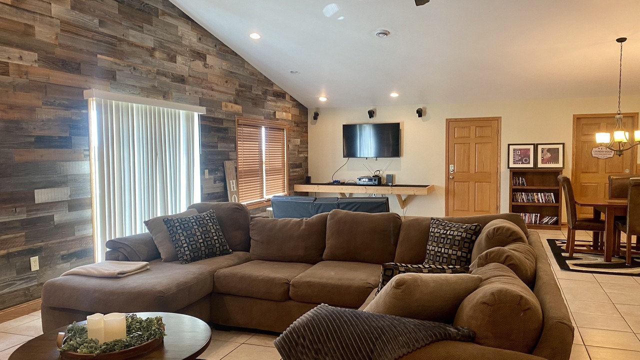 Photo of Livingroom in Viroqua