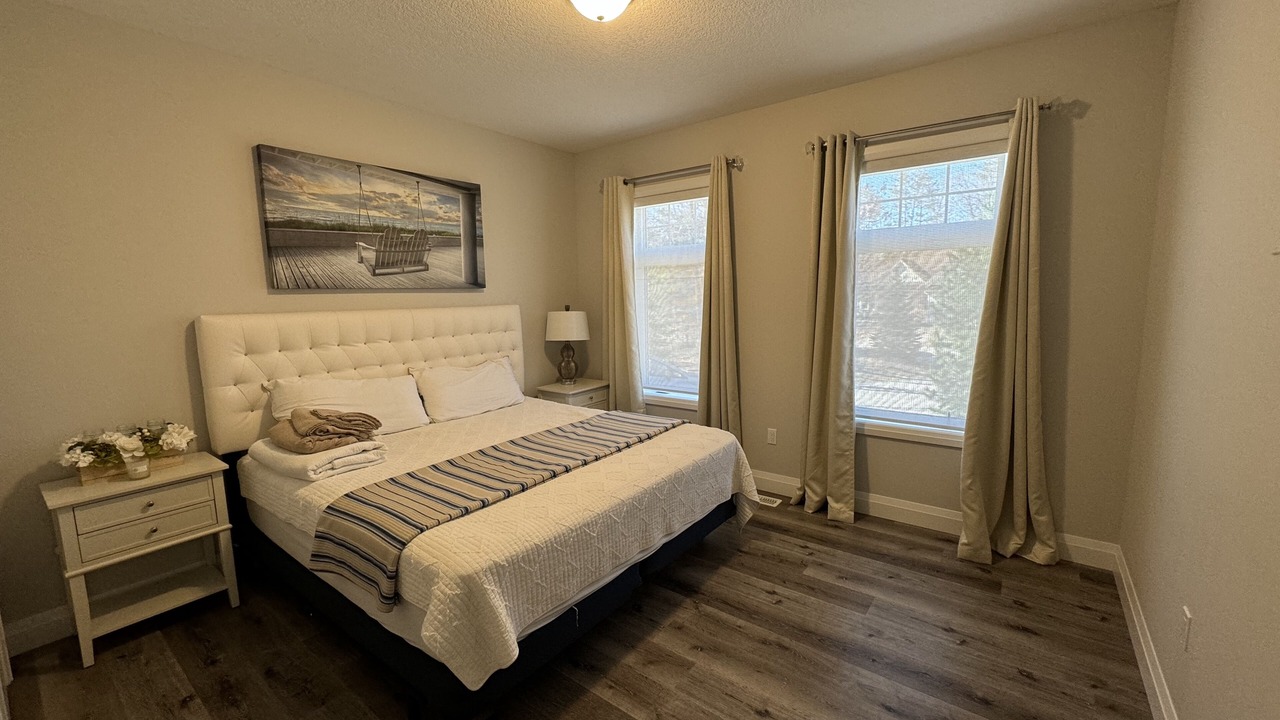 Photo of Bedroom in Grand Bend