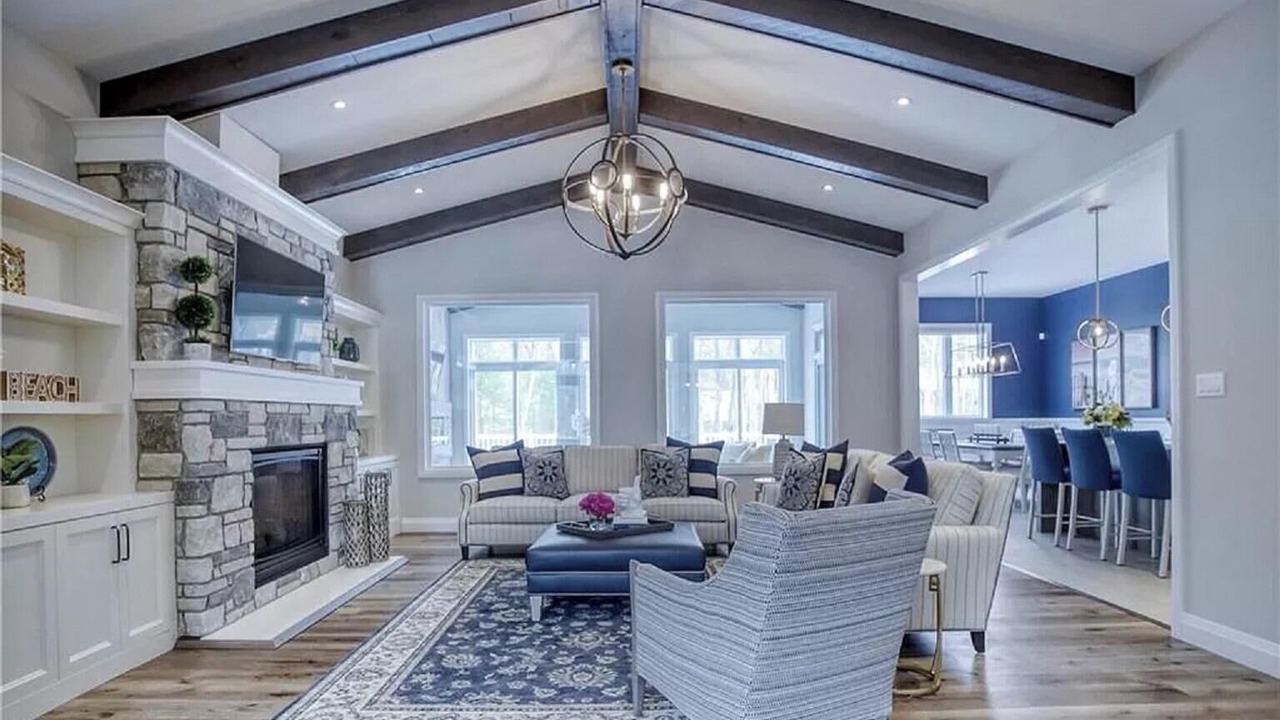 Photo of Livingroom in Grand Bend