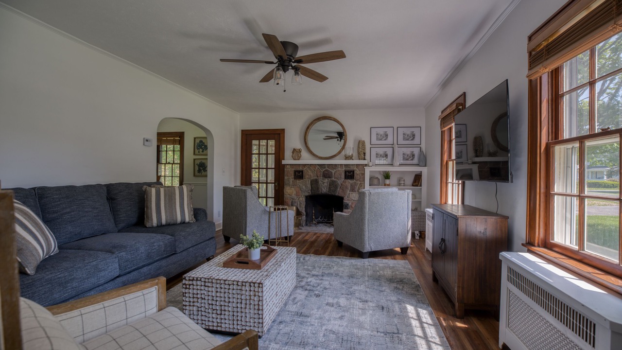 Photo of Livingroom in Skaneateles