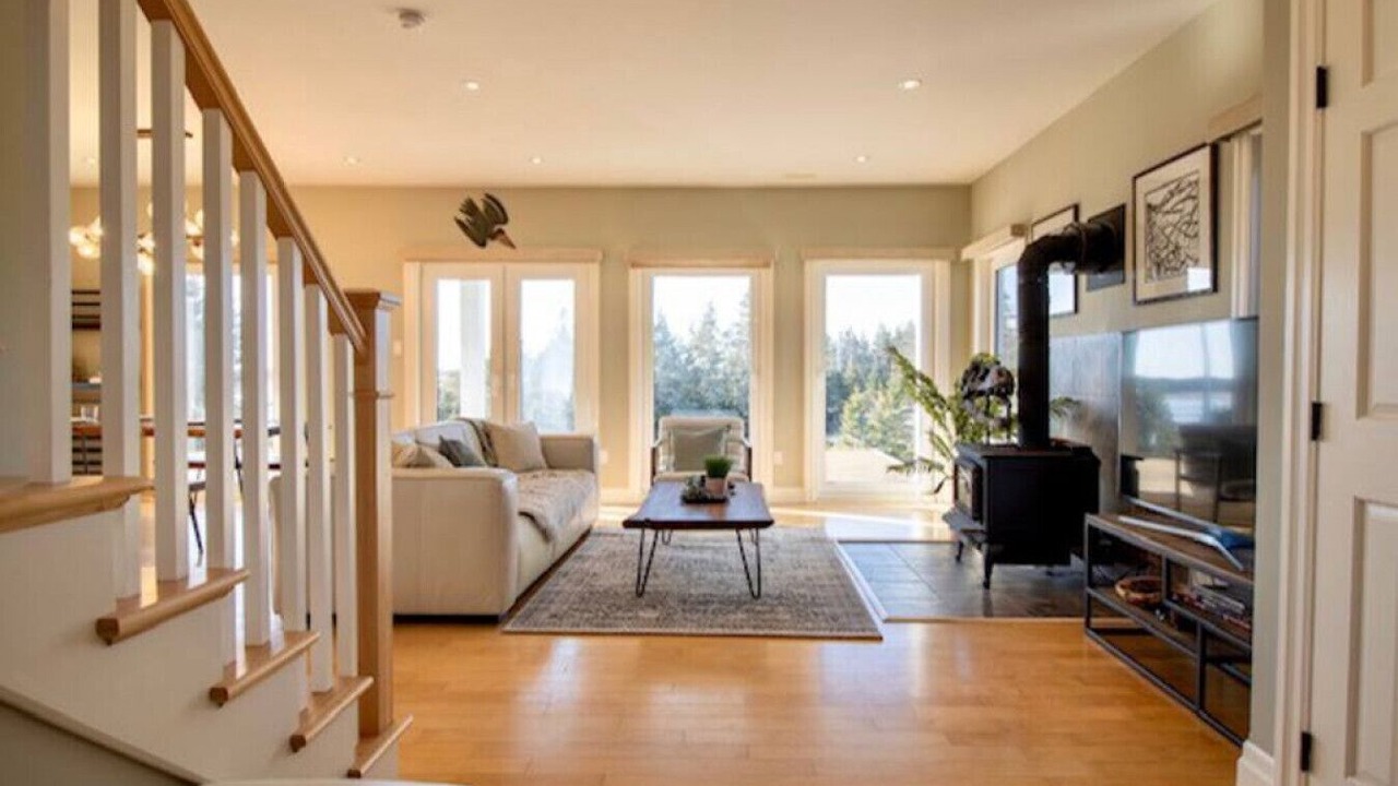 Photo of Livingroom in Halifax County