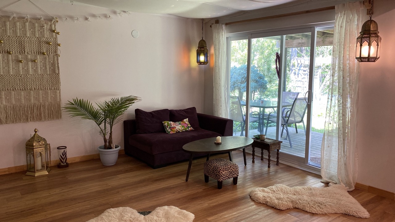 Photo of Livingroom in Cobourg