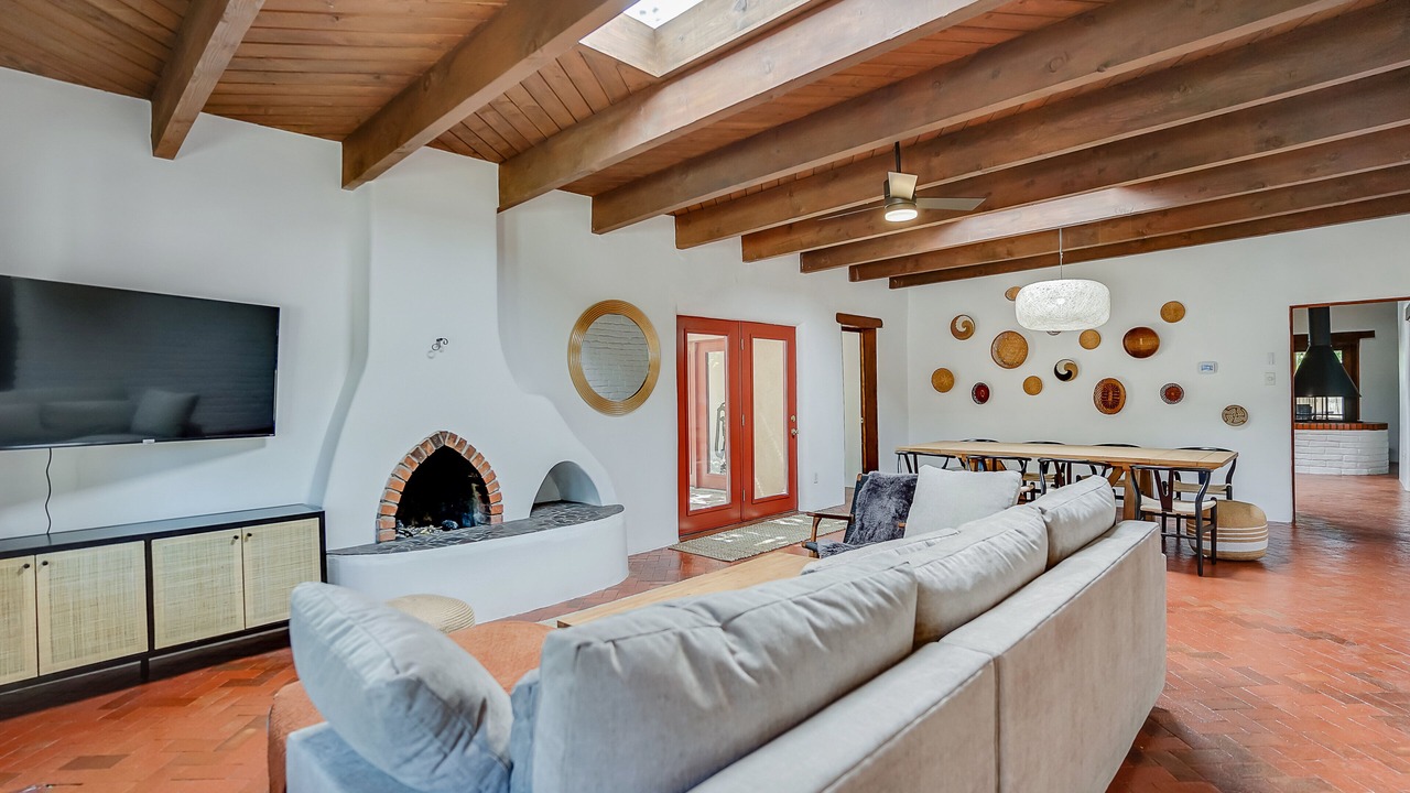 Photo of Livingroom in Northeast Heights