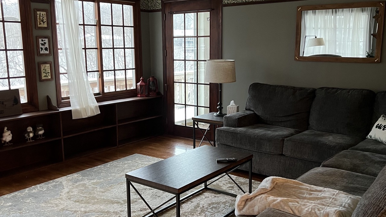Photo of Livingroom in Edgerton