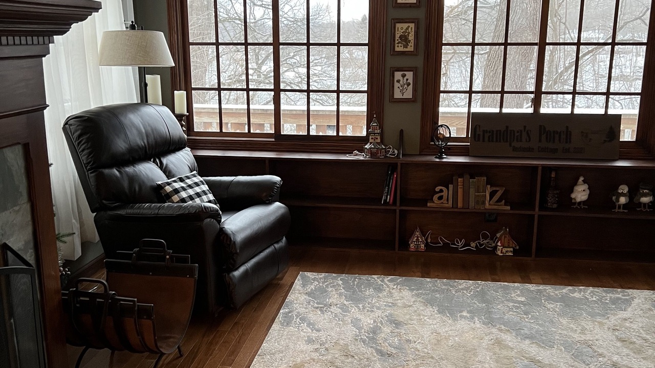 Photo of Livingroom in Edgerton