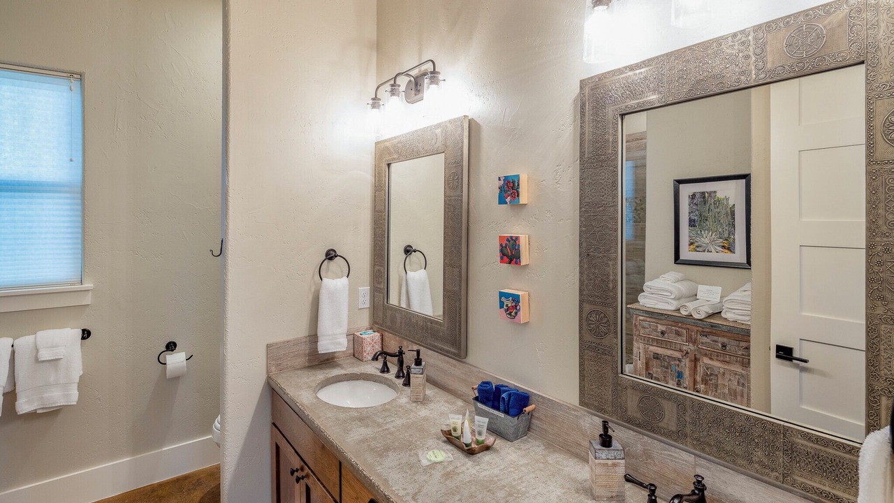 Photo of Bathroom in Driftwood