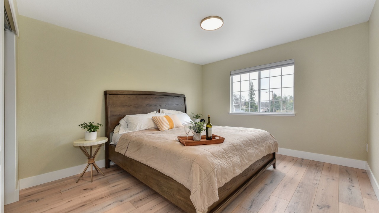Photo of Bedroom in Orangevale