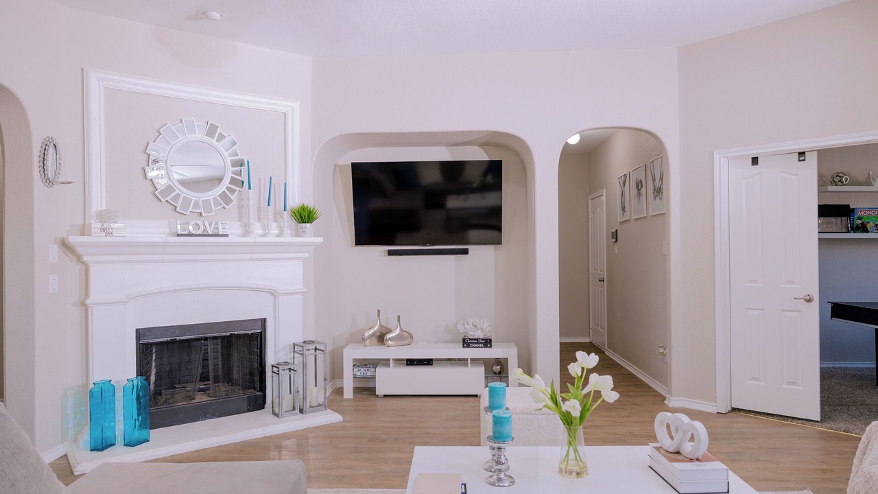 Photo of Livingroom in Edgecliff Village