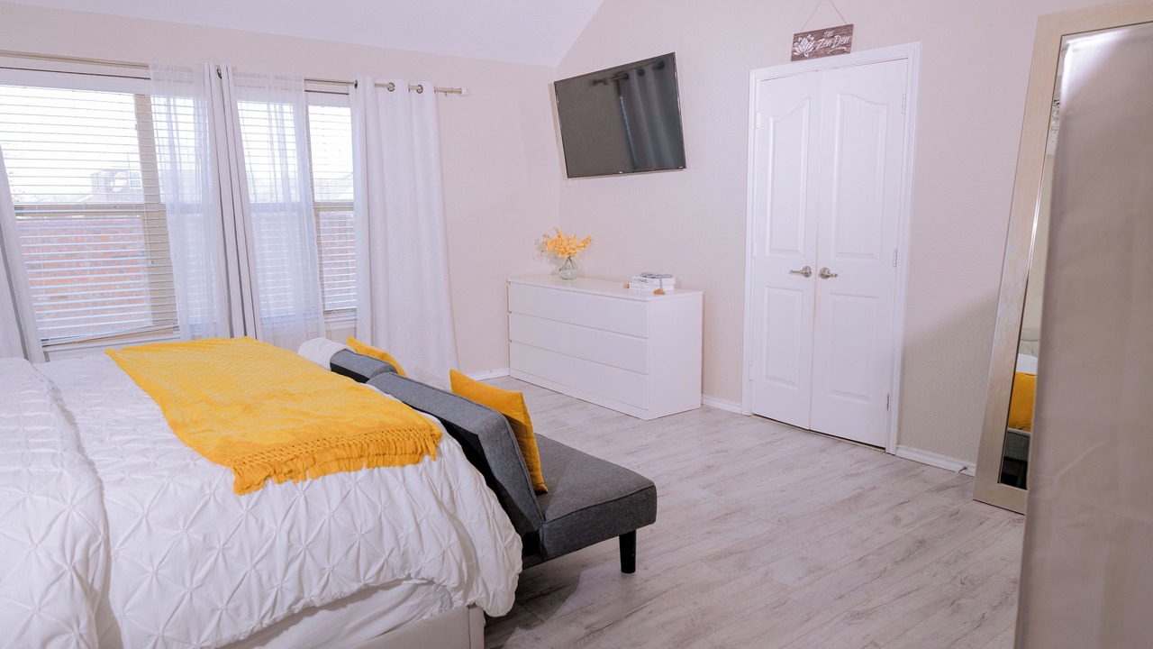 Photo of Bedroom in Edgecliff Village