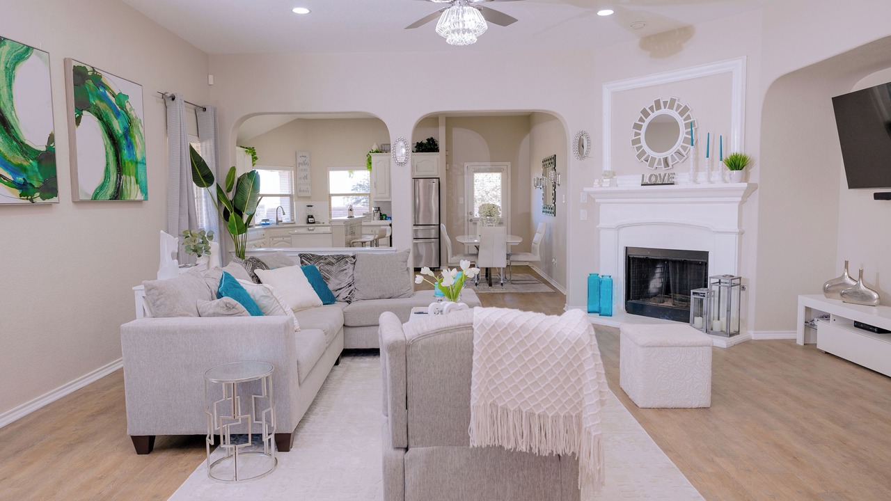 Photo of Livingroom in Edgecliff Village