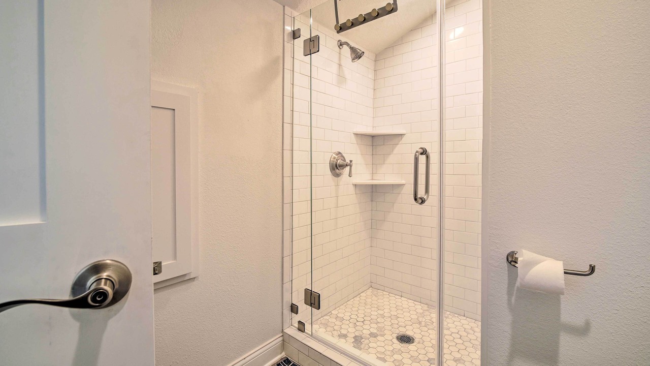 Photo of Bathroom in Willis