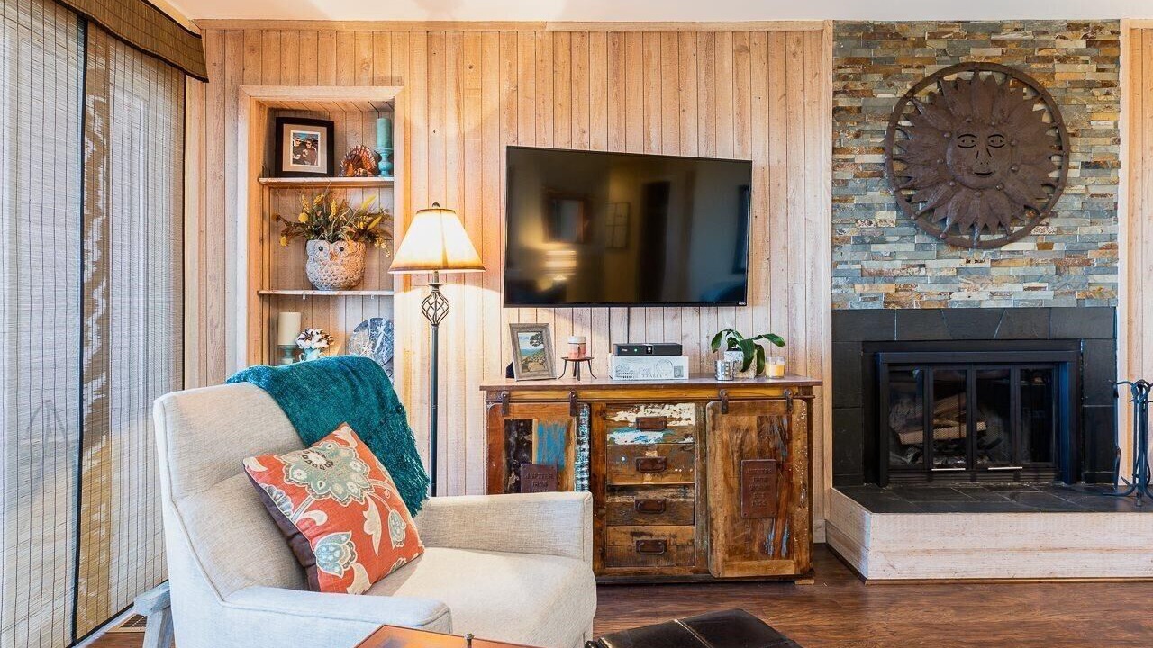 Photo of Livingroom in Nellysford