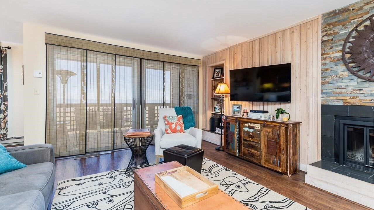 Photo of Livingroom in Nellysford
